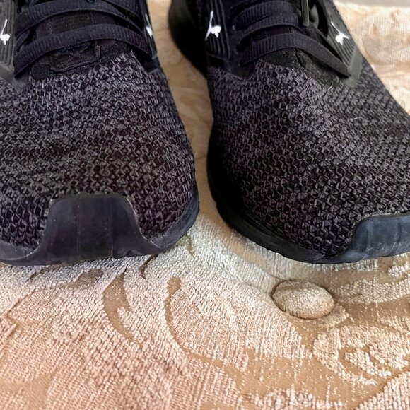 Puma Enzo Beta Woven * Size 9-1/2 Mens * Black/Black * Athletic * Lightweight - Picture 6 of 8